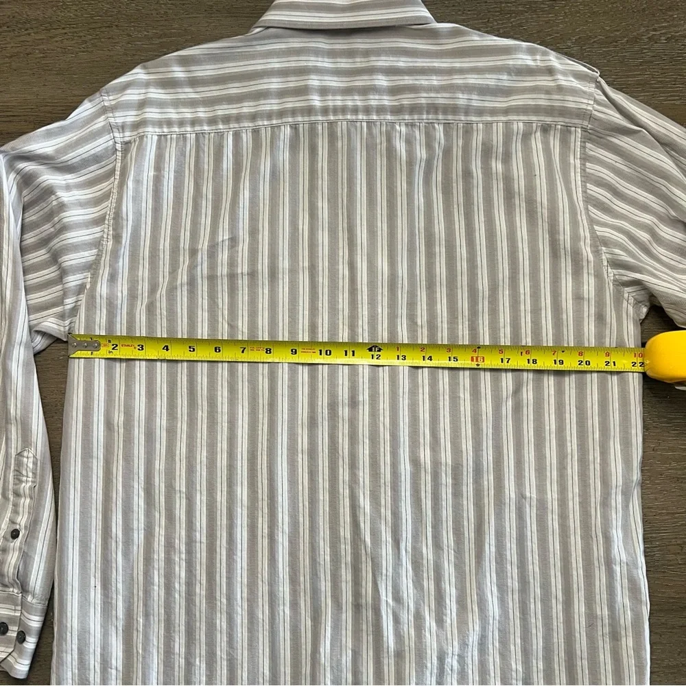 Eighty Eight Y2K Men's Gray Striped Button Down Shirt with Crest design size L - Picture 11 of 11